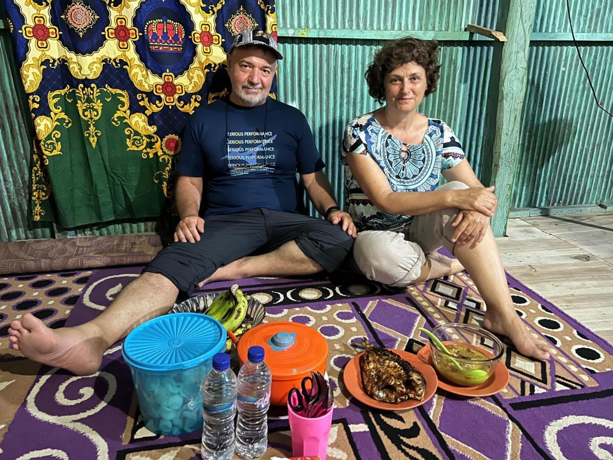 Jhuna Komodo Homestay Bagian luar foto