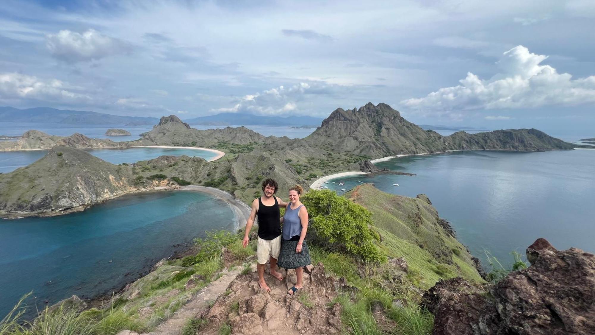 Jhuna Komodo Homestay Bagian luar foto