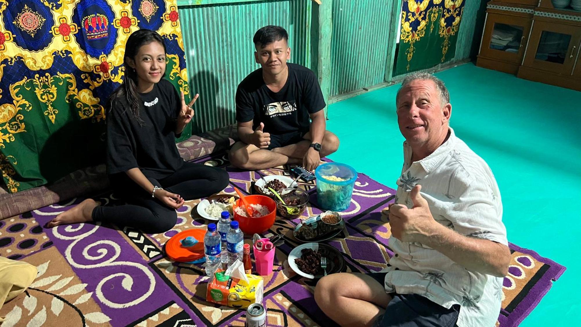 Jhuna Komodo Homestay Bagian luar foto