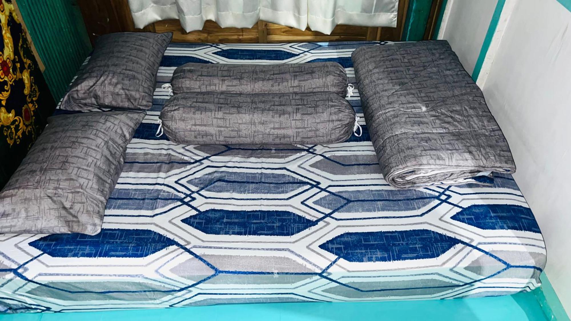 Jhuna Komodo Homestay Bagian luar foto