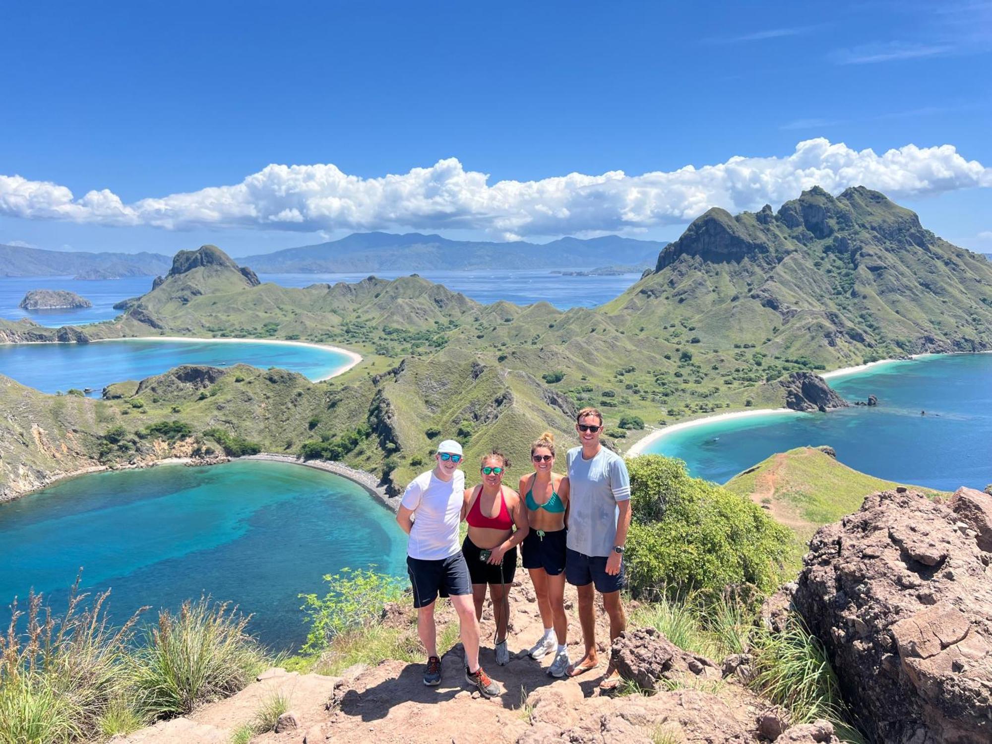 Jhuna Komodo Homestay Bagian luar foto