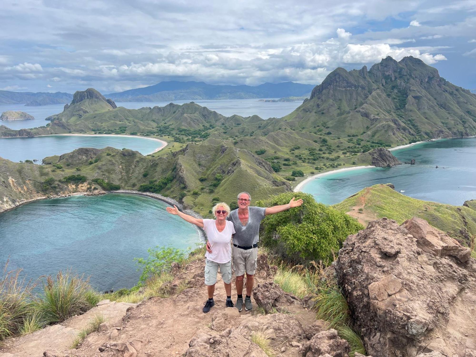 Jhuna Komodo Homestay Bagian luar foto